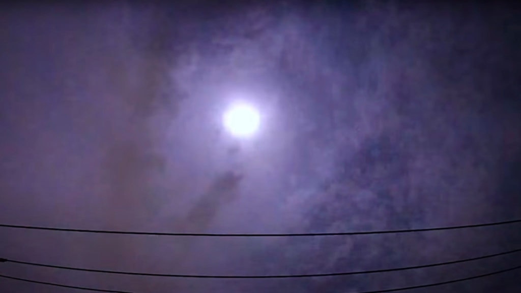 La explosión del meteorito dejó una fuerte descarga de energía.