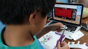 ZOOM experimenta caída global el primer día de clases en México