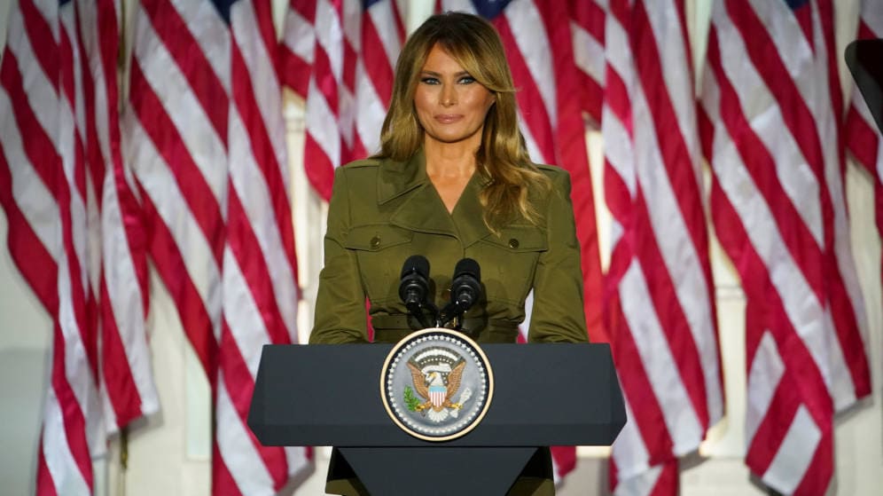 Melania Trump le apuesta a la compasión y la empatía en su discurso en la Convención Republicana.