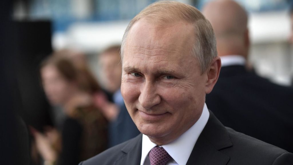 Vladimir Putin anuncia la primer vacuna en el mundo contra el coronavirus. ciudadanía rusa