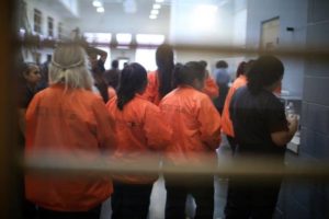 Denuncian caso de esterilización forzada de inmigrante en EEUU