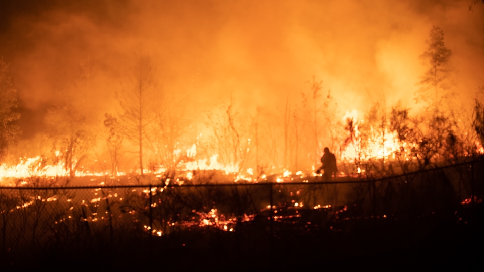 Muere niño junto a su perro y abuela en los incendios de Oregon.