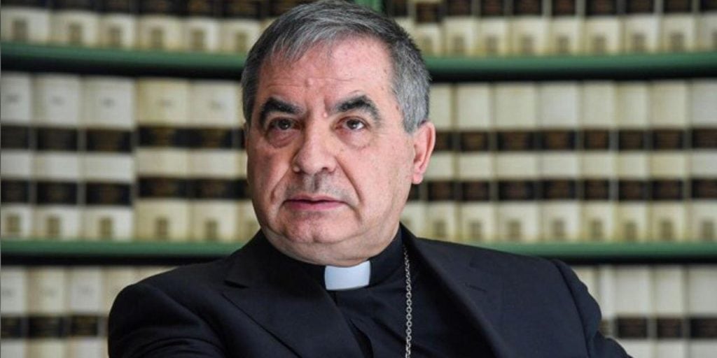 Cardenal acusado de malversación de fondos