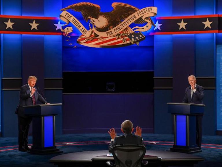 Micrófonos silenciados en debate.