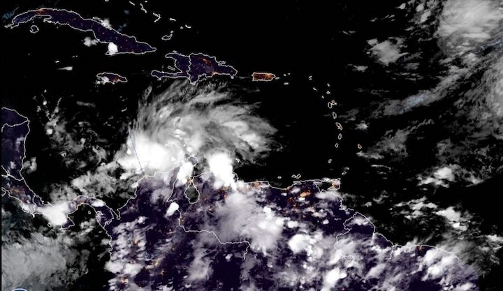 TORMENTE TROPICAL IOTA