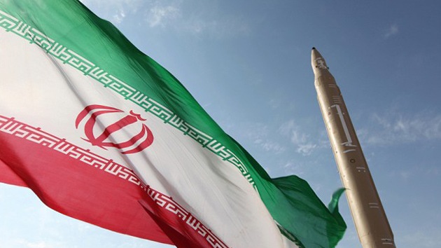 En un aparente asesinato muere el principal científico nuclear de Irán.