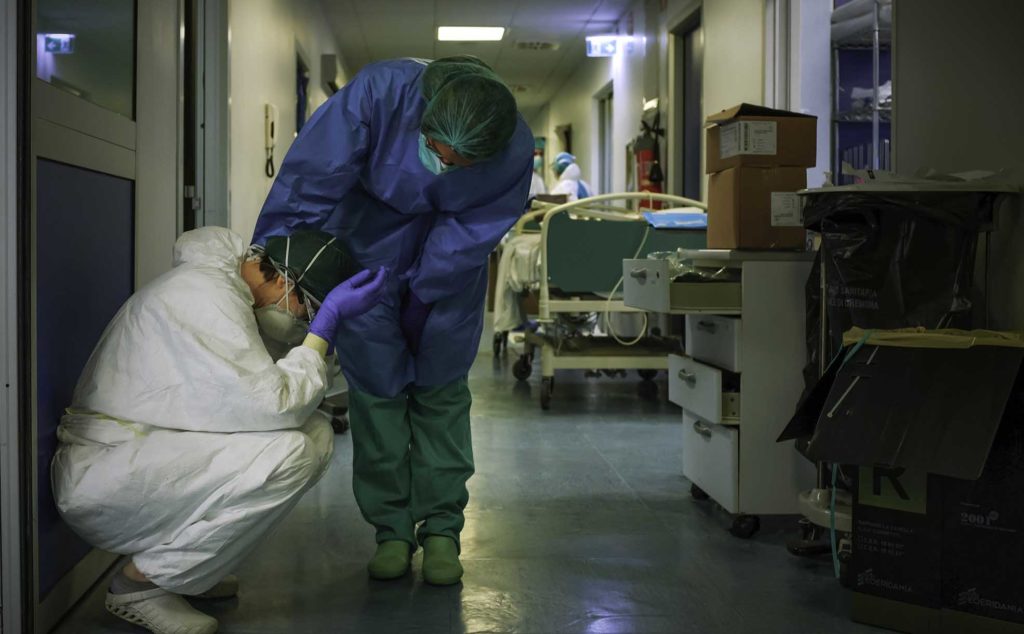 El clamor desesperado de los médicos: ‘Ayúdanos a que esto acabe’