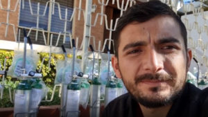 Influencer se despoja de sus carros y decide rifarlos para comprar oxígeno a víctimas del Covid