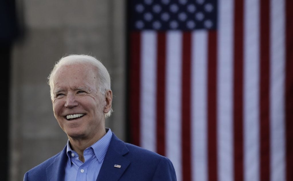 Joe Biden, aceptación mundial, internet a bajo, reelección en el 2024.