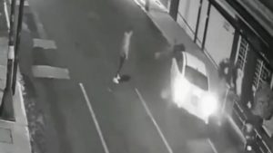 Conductor atropella y arrastra varias cuadras a su novia tras ser sacado de una fiesta