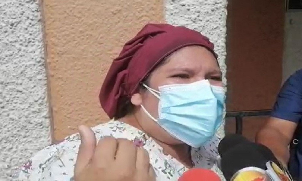 Doctora pierde a su hermano por falta de dinero: “Cuando yo necesité mi sueldo no llegó”