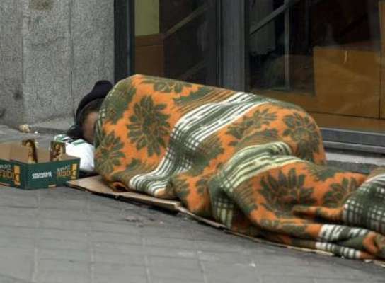 Muere en la indigencia sin saber había heredado una fortuna.