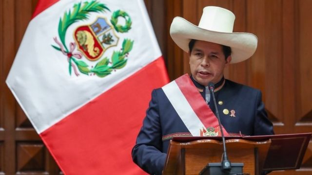 Presidente de Perú Pedro Castillo propone que el sistema de salud sea gratuito y descentralizado