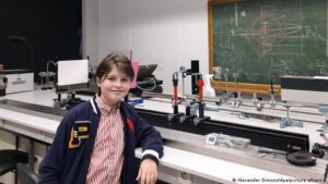 Laurent Simons, el niño de 11 años que finalizó en 9 meses su carrera de física