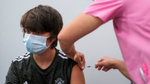 Juez en México ordena al Gobierno vacunar contra Covid-19 a todos los menores de 18 años
