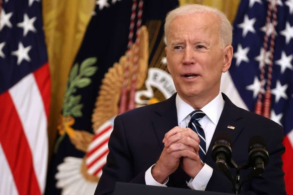 Biden presenta versión de su plan económico para ampliar la red de seguridad social y combatir la crisis climática