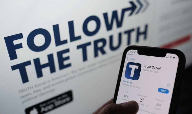 “TRUTH Social” causa revuelo en la bolsa de valores y ganancias para Donald Trump