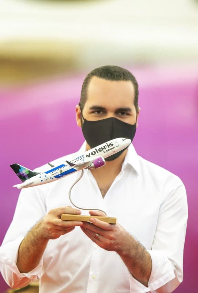 Nayib Bukele inaugura las operaciones de Volaris