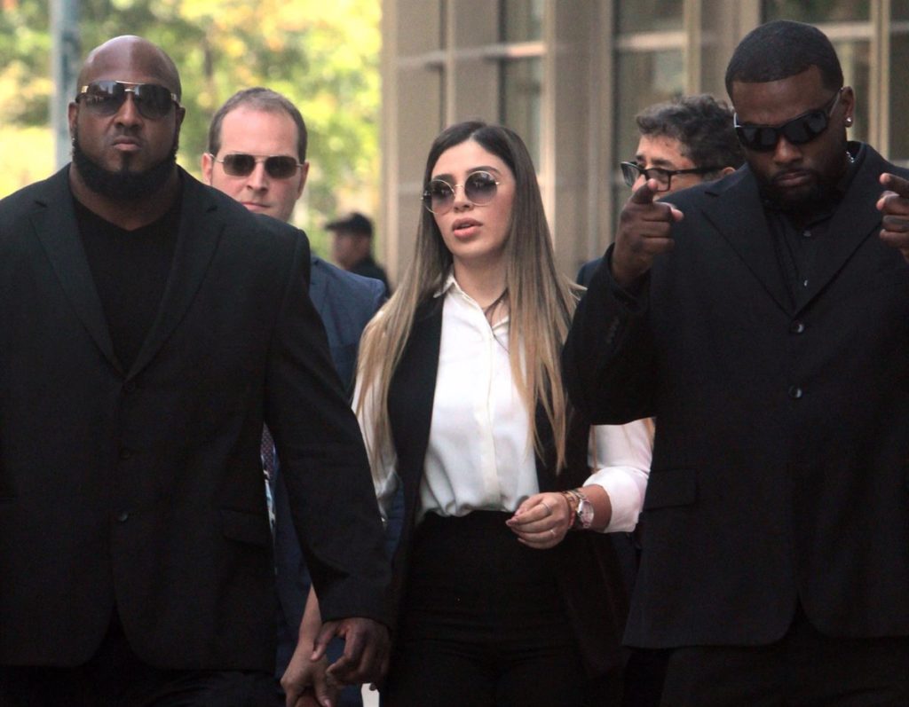 Condenan a 3 años de cárcel a Emma Coronel, esposa del "Chapo"
