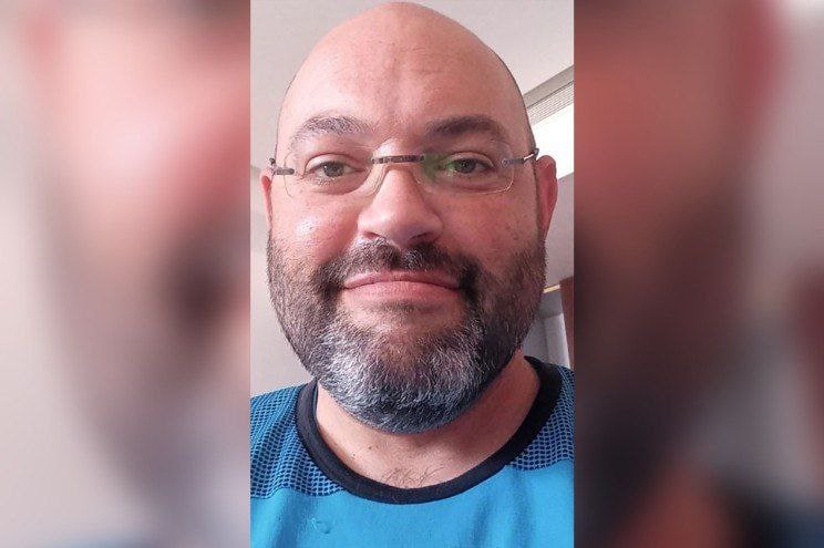 no puede salir de Israel