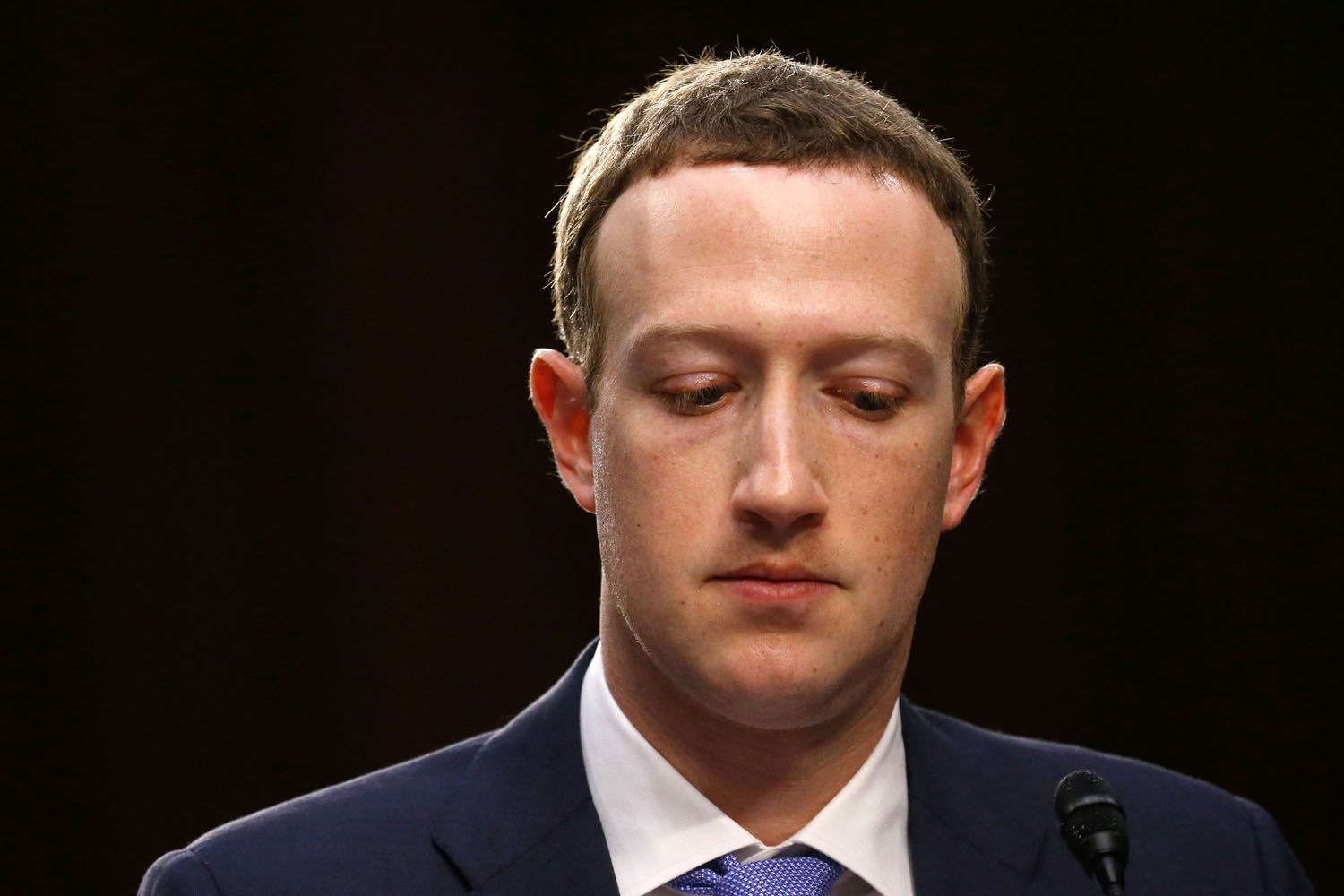 multa récord, Zuckerberg considera cerrar Facebook e Instagram en Europa por fuertes restricciones