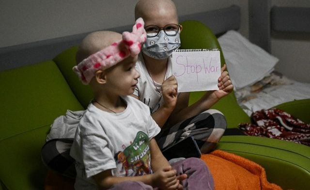 España “salva” a una treintena de niños ucranianos con cáncer