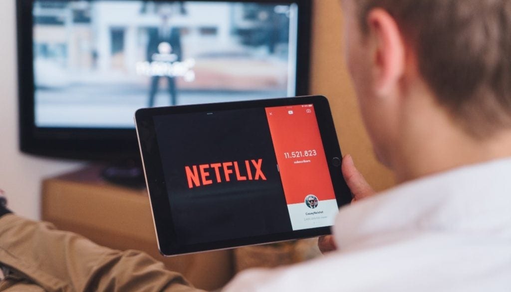 Netflix sufre su primera caída en una década, perdiendo 200 mil clientes