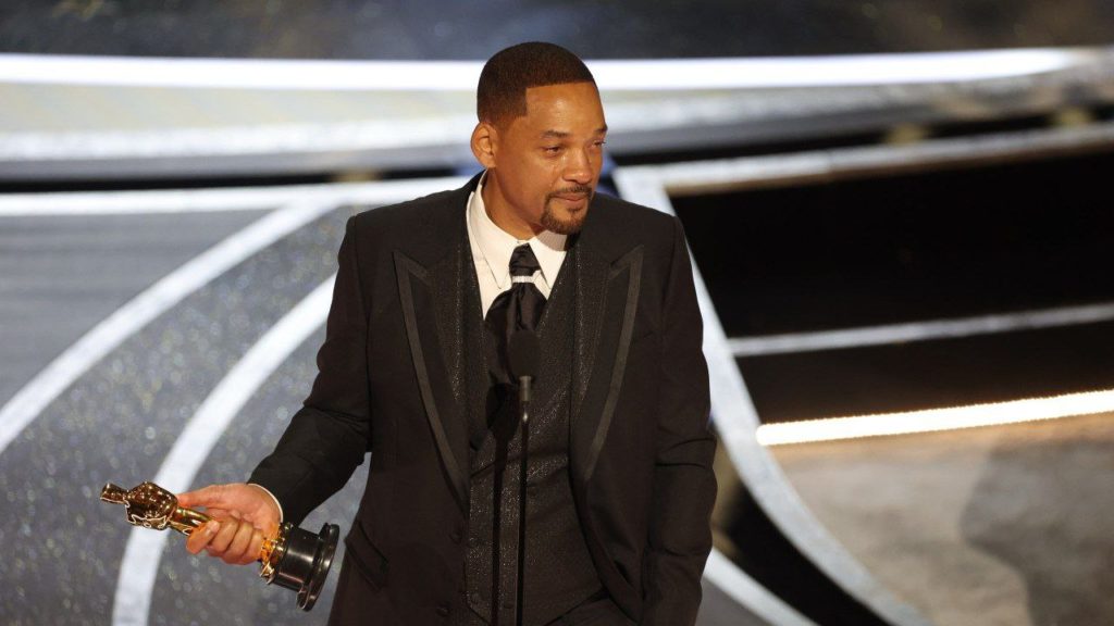 La Academia prohíbe a Will Smith participar por diez años en los Óscar