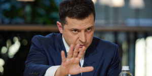 Zelenski confiesa que no evacuó a la población ante la operación rusa para no afectar la economía del país