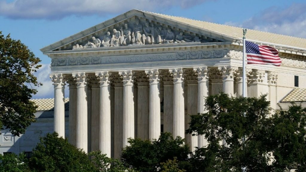 Corte Suprema de EEUU anularía el fallo histórico Roe v. Wade y revoca el derecho al aborto