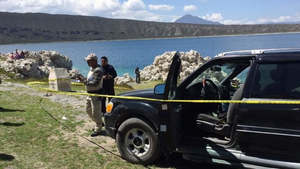 Trágica muerte de una familia al intentar rescatar a su hija que se ahogaba en una laguna