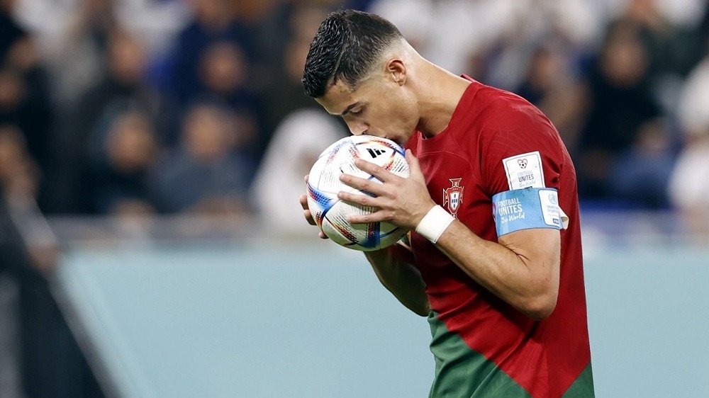 Cristiano Ronaldo se convierte en el primer futbolista en anotar en cinco mundiales consecutivos