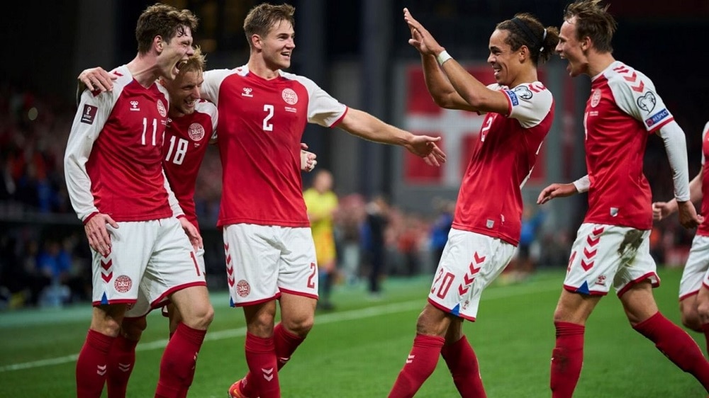 Dinamarca buscaría abandonar la FIFA por no permitirle usar el brazalete LGTBI