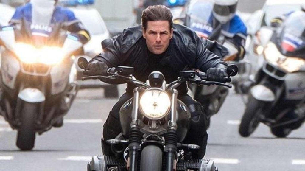 Tom Cruise es captado realizando un arriesgado truco de “Misión Imposible 7”