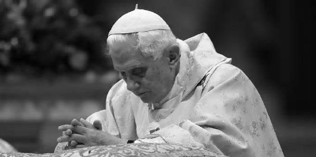 Muere el Papa emérito Benedicto XVI a los 95 años de edad