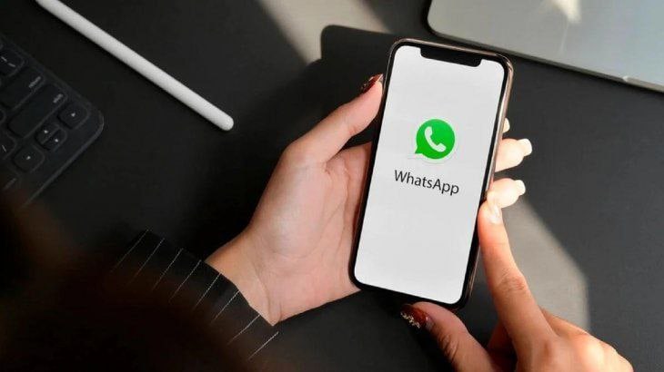 videollamadas, WhatsApp permitirá enviarse nota, WhatsApp dejará de funcionar en más de 40 teléfonos recordatorios y listas de compra a uno mismo, notas de voz, millones smartphone,