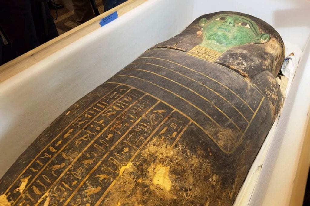 Estados Unidos devuelve a Egipto un sarcófago de 2700 años de antigüedad que había sido robado