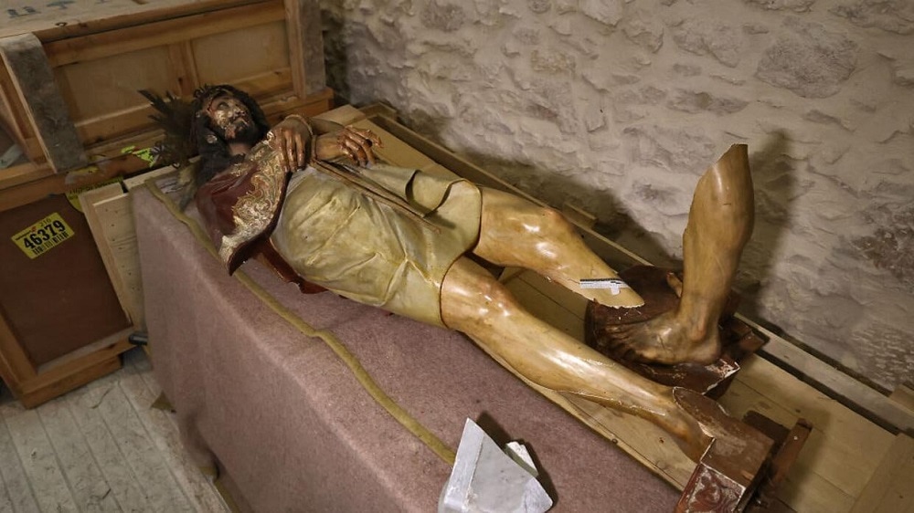 Detienen a turista estadounidense en Jerusalén luego de dañar una estatua de Cristo con un martillo