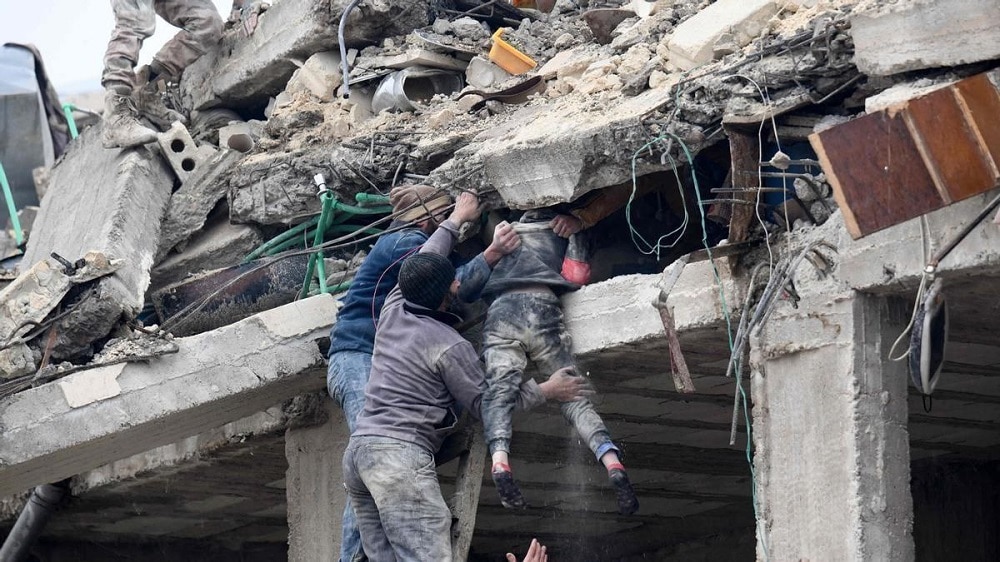 Cifra de muertos por terremoto en Turquía y Siria podrían superar los 25 mil