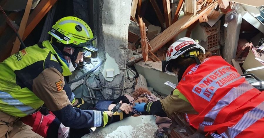 Crisis en Turquía: Los cuerpos comienzan a amontonarse mientras se buscan sobrevivientes