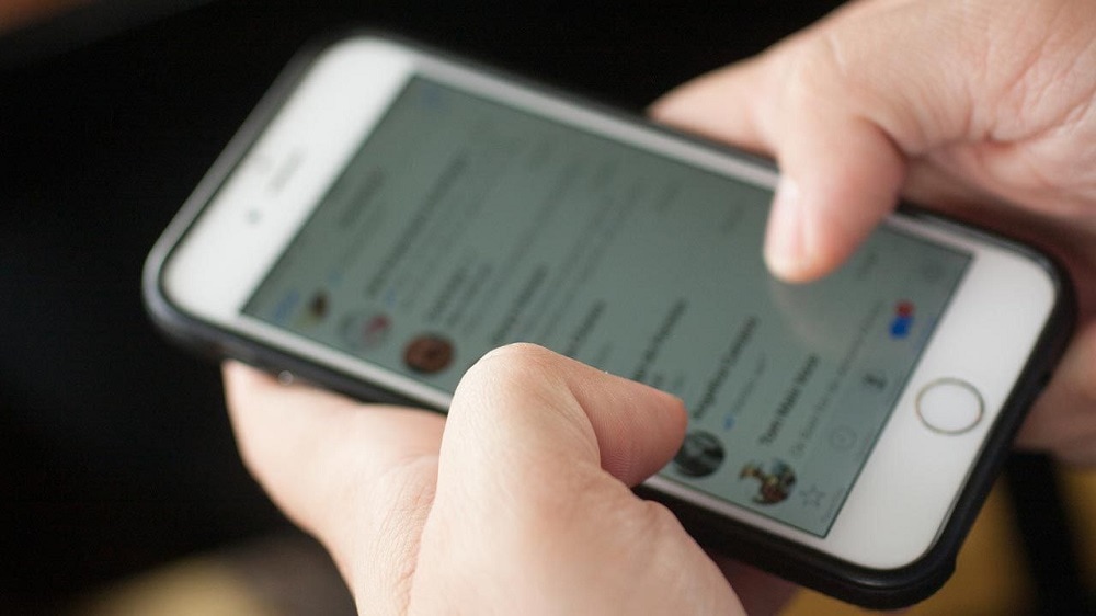 Trabajadora bloquea el número de su jefe para que no la contacte fuera de su horario laboral