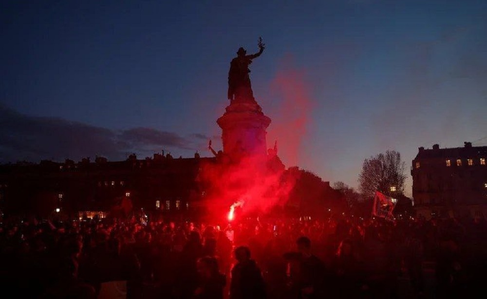 Franceses dicen no a la reforma de las pensiones impulsada por Macron