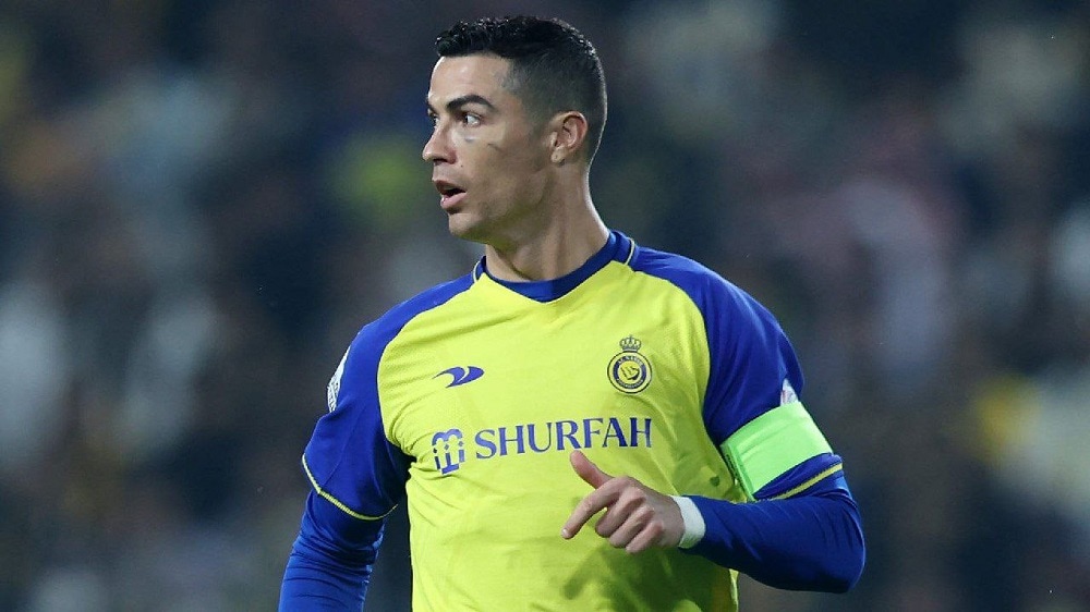 Ronaldo no logra darle la victoria Al Nassr y la afición le grita: “Messi”