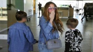 Shakira deja Barcelona para iniciar un “nuevo capítulo en la búsqueda de su felicidad”