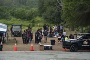 EEUU usa Inteligencia Artificial para evitar ingreso de migrantes a su país