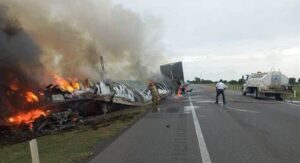Mortal accidente en México deja 26 muertos, en su mayoría calcinados vivos