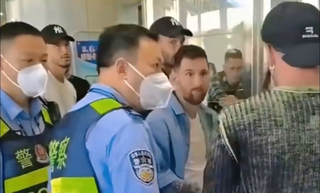 Messi , China , visa