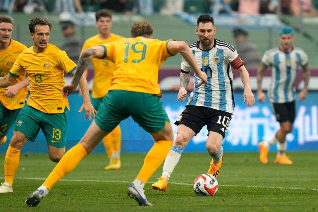 Messi , Argentina