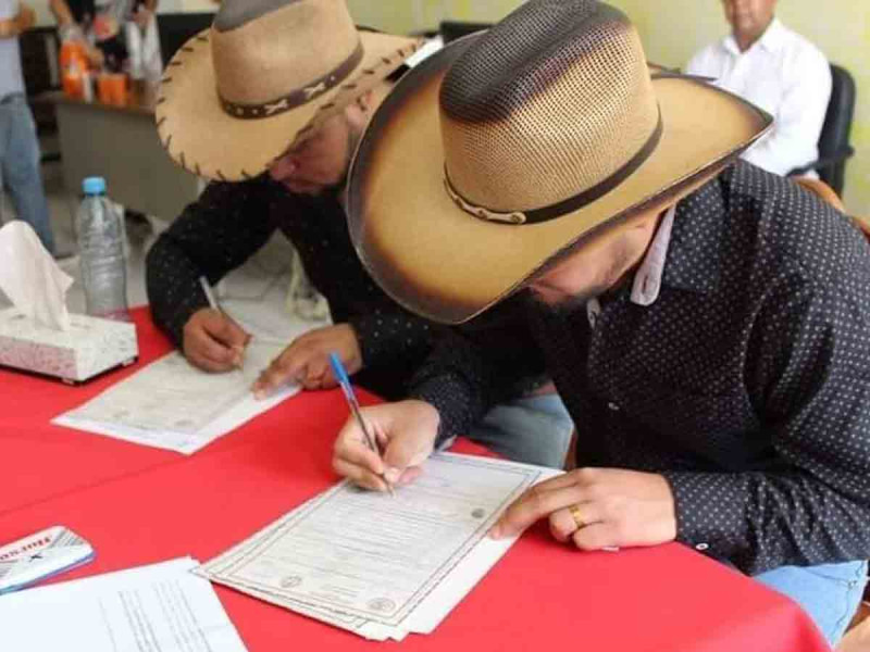 Mexico , redes sociales ,viral , esposas , compadres