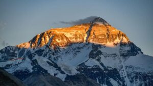 Muere una familia mexicana y un piloto en un accidente aéreo cerca del Everest
